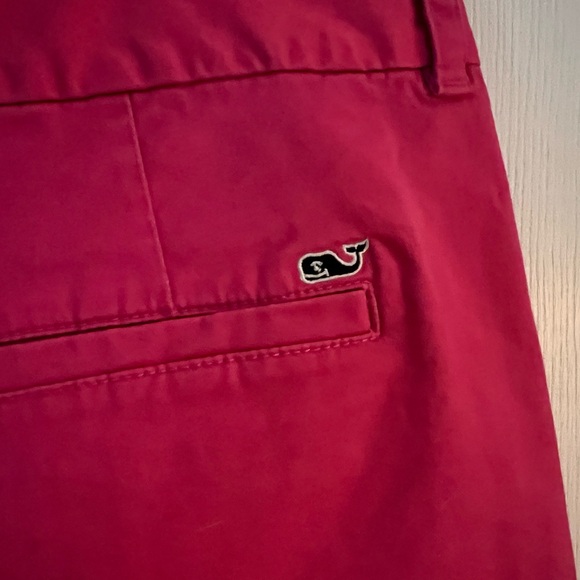 NWOT Vineyard Vines 5” Short
Size 14 - Picture 4 of 5